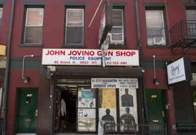📷 John Jovino Gun Shop