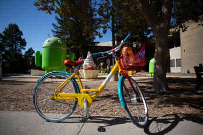 📷 android figures and google bike