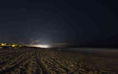 📷 beautiful night sky by the beach