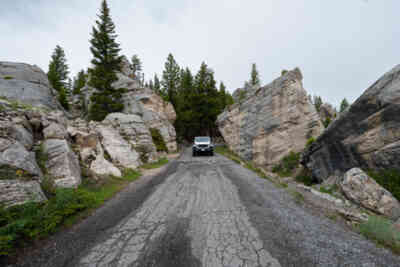 📷 Our Jeep at the Silver Gate