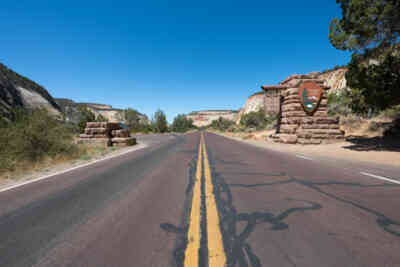 📷 Welcome to Zion National Park