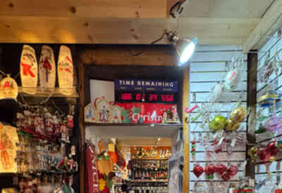 📷 The Christmas Store