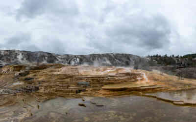📷 Mammoth Terraces Panorama
