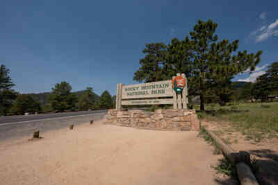 📷 Rocky Mountain National Park Entrance Sign